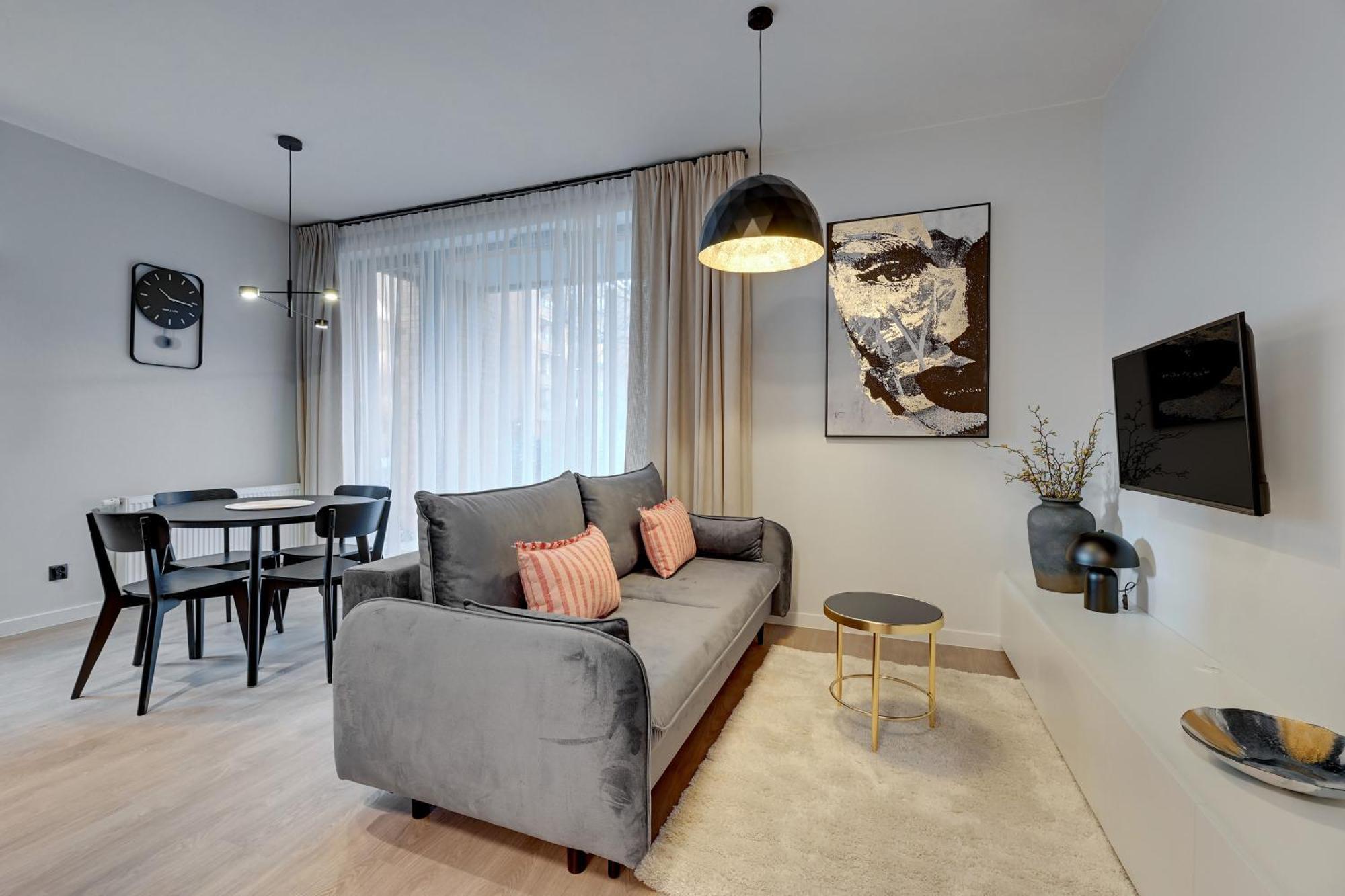 Apartament Scala 60d Center With Parking By Lion *